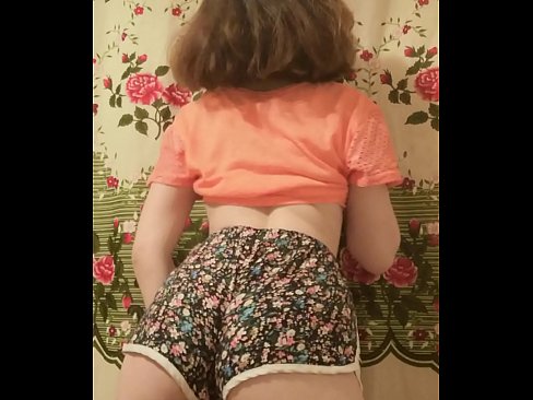 ❤️ Sexy matashin jariri yana cire guntun wando a kyamara ️ Jima'i ❌❤
